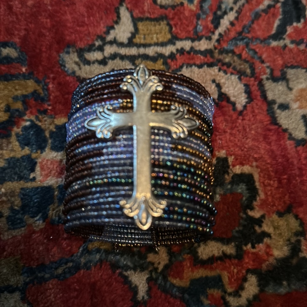 Cross bracelet - Picture 7 of 7
